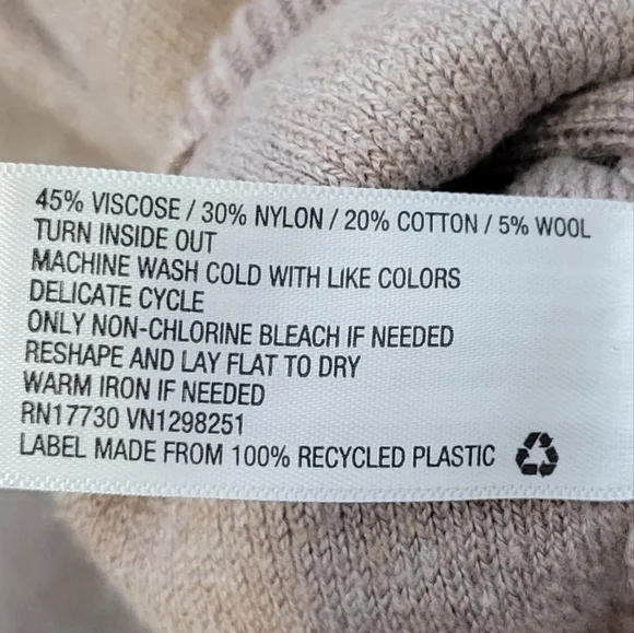 Universal Thread Sweater Size XSmall - Picture 4 of 4